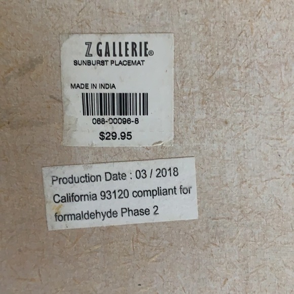 NWT Z Gallerie Sunburst Design Set of 4 Modern Design Placemats - Picture 12 of 12